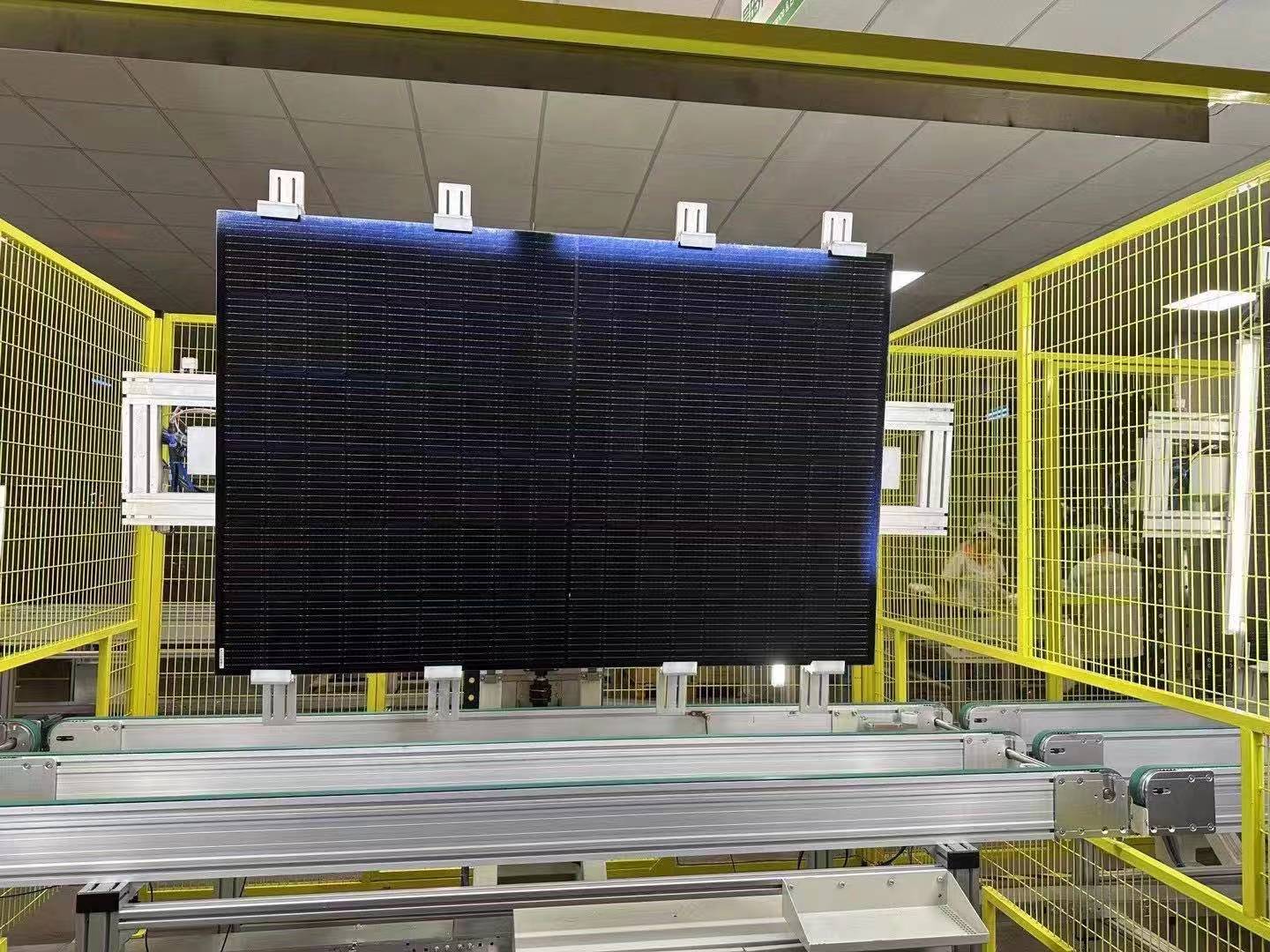 Brightway Solar 420W وحدة الطاقة الشمسية السوداء الكاملة للمنزل